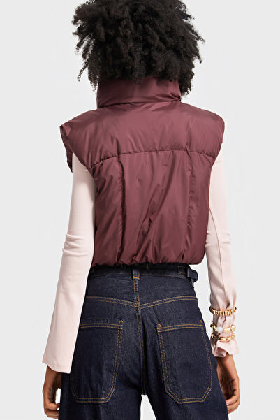 its basic Women's Burgundy Color W5-35 Inflatable Inner Padded Zero Sleeve Side Pocket Crop Inflatable Vest
