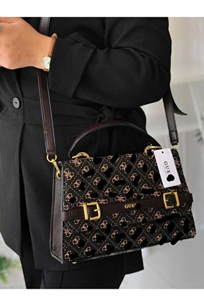 GUEE Shoulder bag, an exact copy of the famous brand. It comes with a box, a bag, and a warranty card with the same brand name.