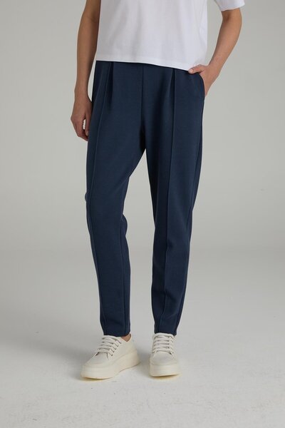 Brand Up Textured Jogger Pants