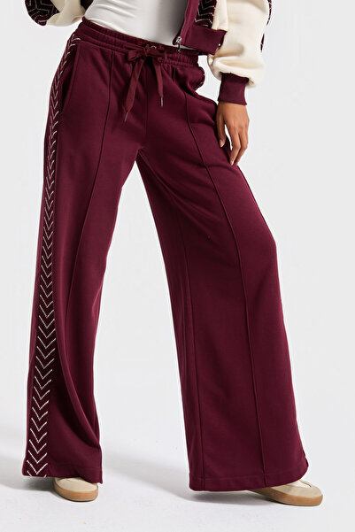 its basic Women's Burgundy Color W5-35 Hooded Sweatshirt Fleece Tracksuit Bottom 2-Piece Combination Fabric Design Set