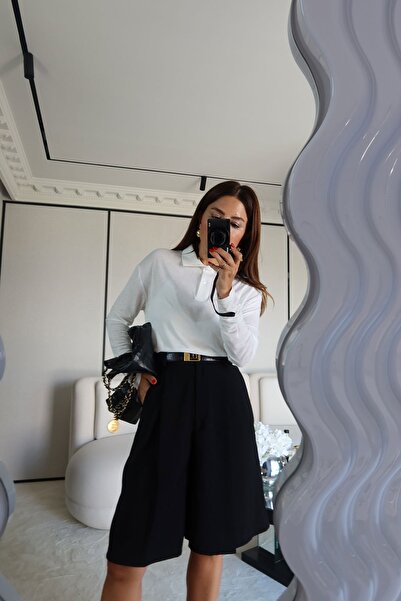 Özge Özgenç Pileli Basic Kumaş Şort