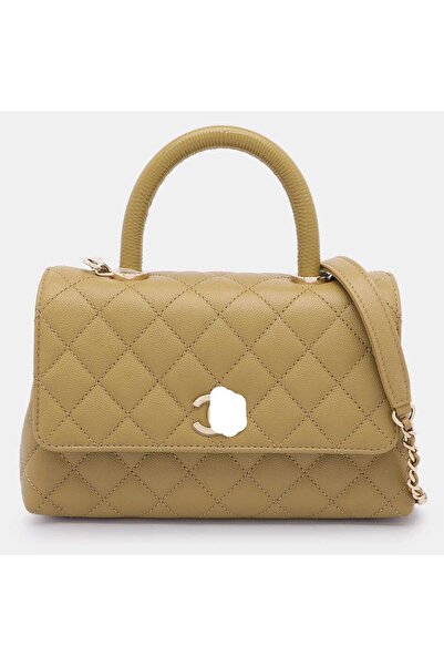 GUEE Shoulder bag, an exact copy of the famous brand. It comes with a box, a bag, and a warranty card with the same brand name.
