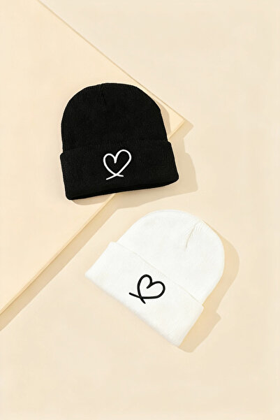 KISCHE Acrylic Heart Embroidered Trend Pinterest Black and White Set of 2 Beanies