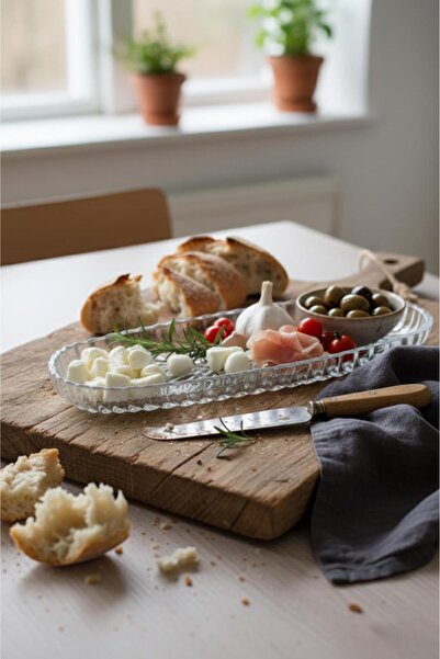 Depa Glass Fish Scale Baton Presentation Plate 28 cm