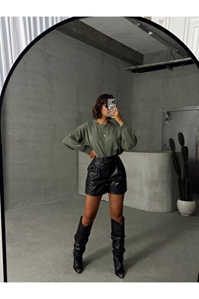 ubmbutik İki Düğmeli Pileli Suni Deri Şort