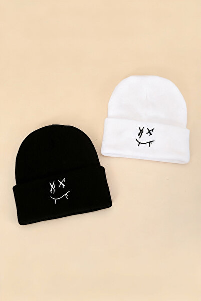 KISCHE Acrylic Letter Embroidered Pinterest Black and White Set of 2 Beanies