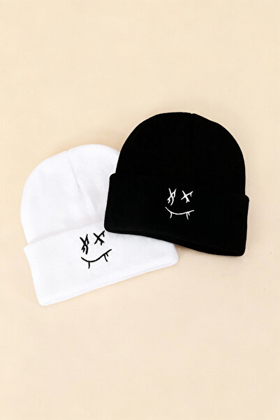 KISCHE Acrylic Letter Embroidered Pinterest Black and White Set of 2 Beanies