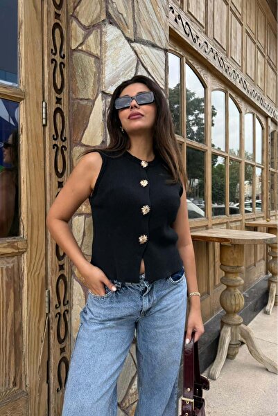 Güneş Button Detailed Knitwear Vest