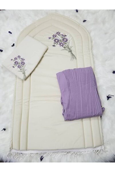 SNOOZYL Prayer set consisting of an embroidered padded sponge rug and a prayer sheet. Excellent soft, cool material to give you comfort and a Quran home.