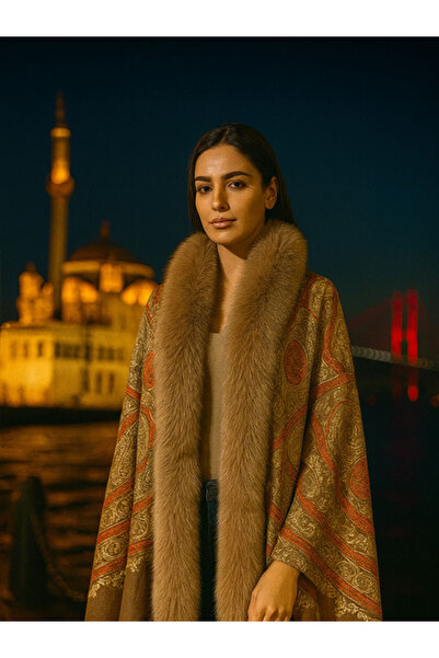 fiore fashion Aari Shawl and Fur Detailed Shawl