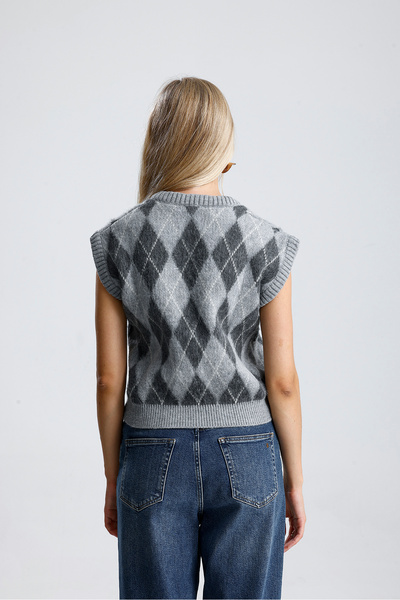 dgs look Women's Diamond Patterned Soft Knit Sweater