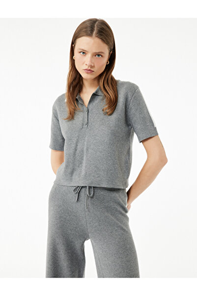 Koton Pulover tricotat cu mânecă scurtă, cu guler polo, cu nasturi