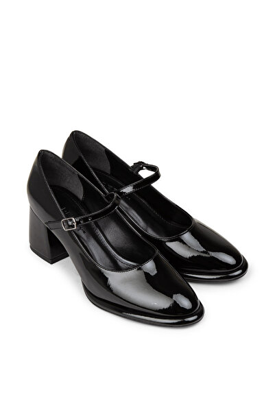 Deery Women's Patent Leather Black Heeled Casual Shoes