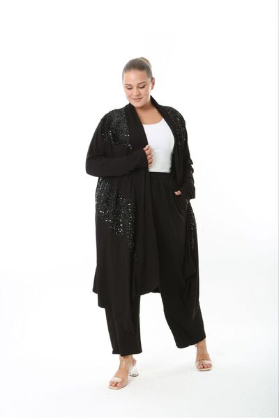 Butik Nilyam Kadın Büyük Beden Asimetrik Kesim Payet Detaylı Esnek Viskon Uzun Hırka Siyah 25000