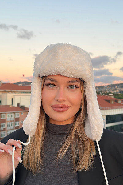 Mavelle Women's White Pom-Pom Pilot Hat |   Faux Fur Winter Women's Hat