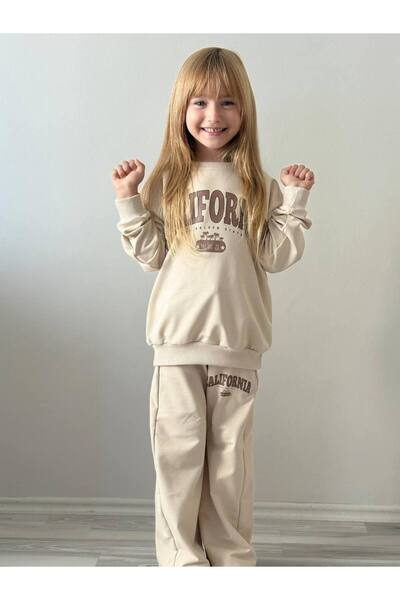 lesa kids wear طقم رياضي مطبوع للفتيات