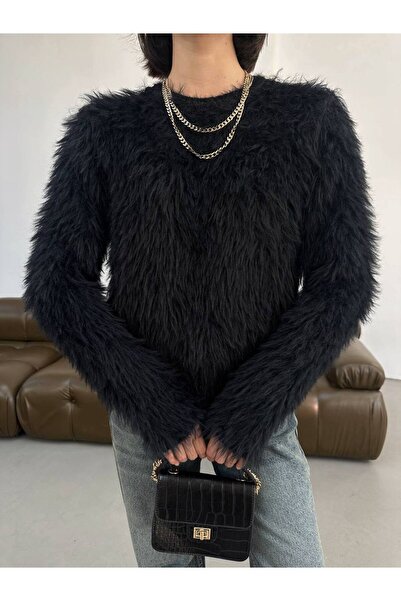 Lamierra Furry Soft Long Beard Women's Sweater