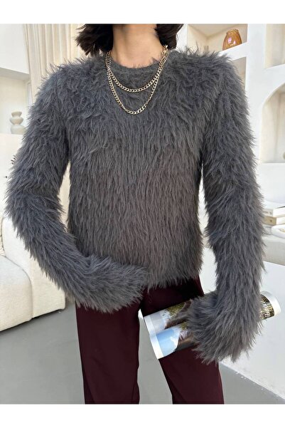 Lamierra Furry Soft Long Beard Women's Sweater