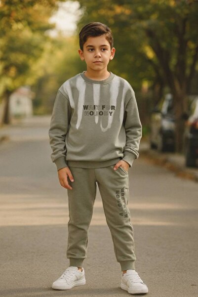 lesa kids wear بدلة للأولاد مطبوعة