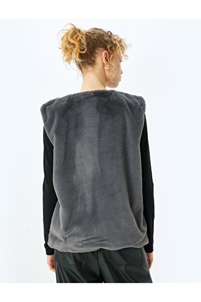 Koton Faux Fur Crew Neck Buttoned Sleeveless Vest