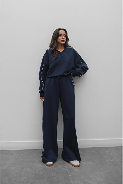 Havoş Sötétkék csíkos részletekkel ellátott modális tréningruha szett