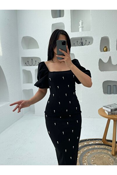 Nida Boutique Kare Yaka Balon Kol Çakma İnci Detaylı Yırtmaçlı Midi Boy Krep Elbise