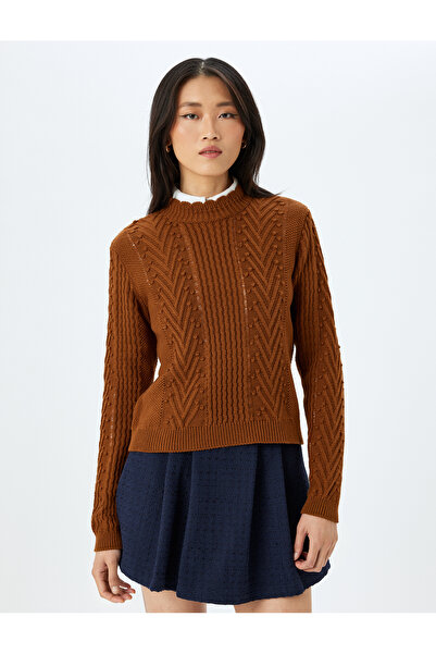 Koton Πλεκτό πουλόβερ με μακρυμάνικο λαιμόκοψη με γεωμετρική υφή