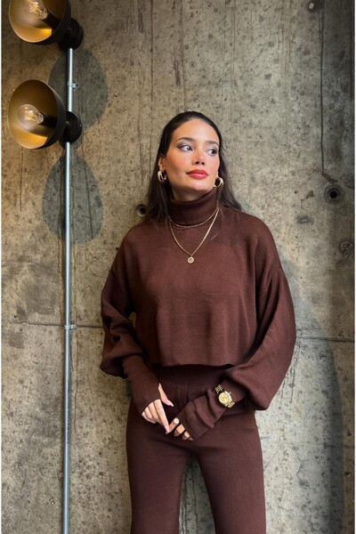MEECY Turtleneck Finger-Locking Bottom Top Knitwear Suit