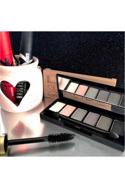 GLAMSI Glams Makeup Eyeshadow Palette - Black Smoke 386