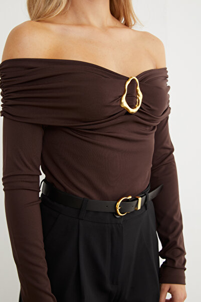 Fulla Moda Μπλούζα με λεπτομέρεια με κούμπωμα με λαιμόκοψη Madonna