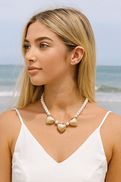 TAKIŞTIR قلادة YSX ذات اللون الذهبي مع تفاصيل اللؤلؤ على شكل قلب