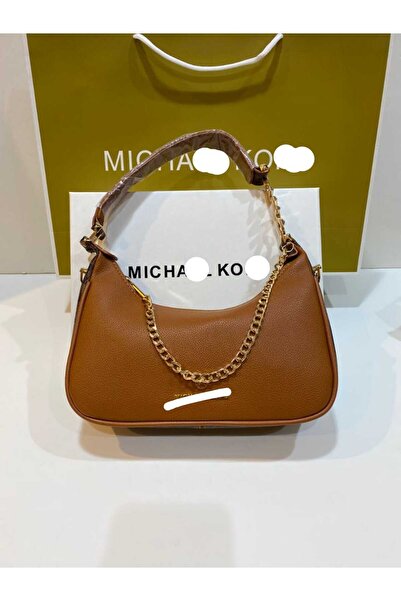MLC Shoulder bag, an exact copy of the famous brand. It comes with a box, a bag, and a warranty card with the same brand name.