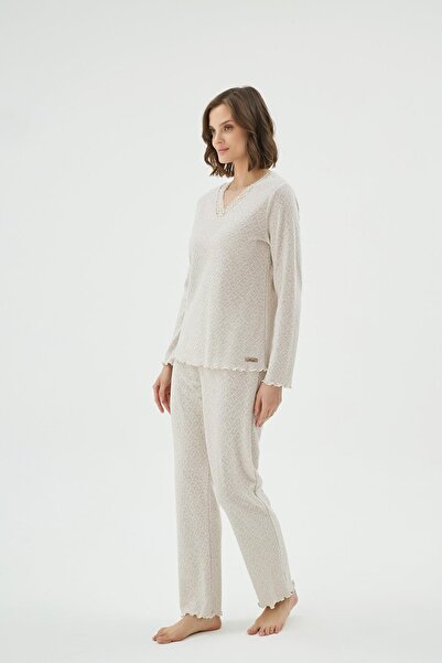 Sevim Women's Lace Detailed V-Neck Long Sleeve Cream Pajama Set C2T7N071