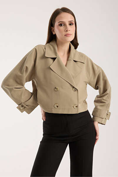Bolivente Light Khaki Double Breasted Cropped Trench Coat
