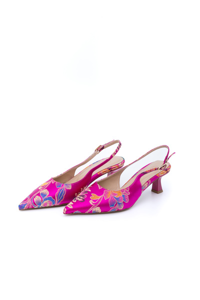 Letafia Valley Ethnic Pattern Low Heeled Shoes