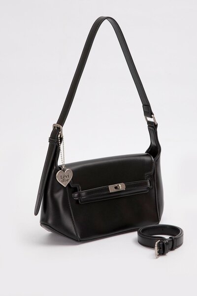 Levidor Siyah Kalp Aksesuar Detaylı Omuz Çantası