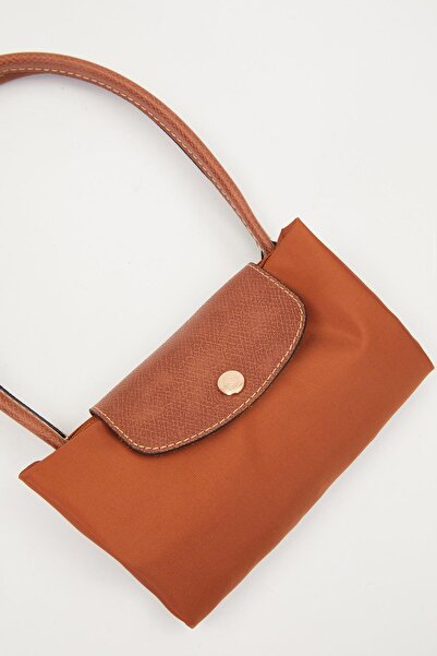 Levidor Camel Deri Kapaklı Uzun Askılı Omuz Çantası