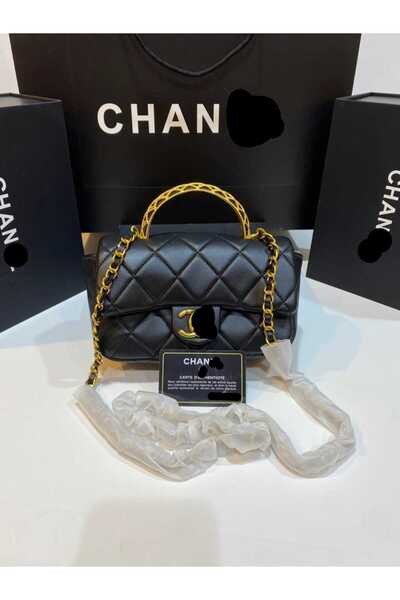 CHA Shoulder bag, an exact copy of the famous brand. It comes with a box, a bag, and a warranty card with the same brand name.