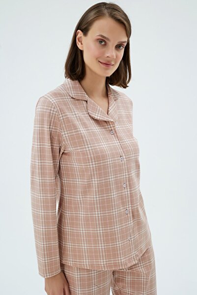Sevim Дамски комплект пижама с дълги ръкави, копчета и квадратен десен, от памук в цвят пудра C3T4N171