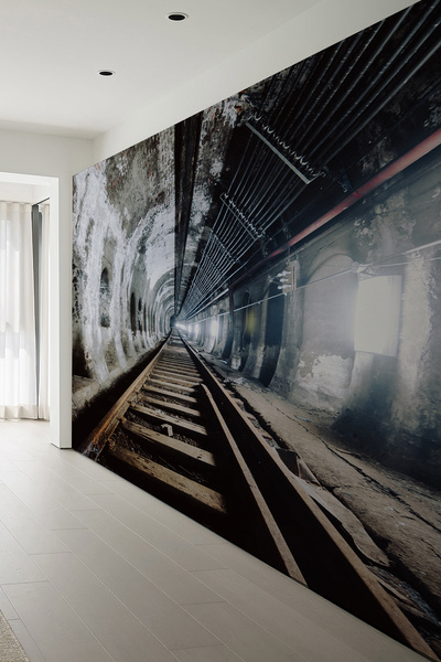 dreamwall 3D Tren Tüneli Derinlik Efektli Tek Parça Duvar Kağıdı