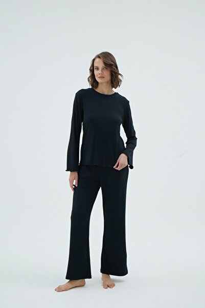 Sevim Дамски комплект пижама с дълги ръкави и детайл на гърба C5T2N271
