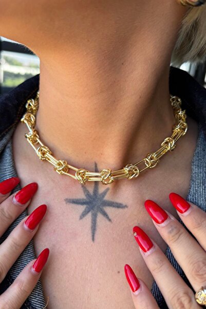 TAKIŞTIR قلادة YSX بتفاصيل سلسلة ذهبية اللون