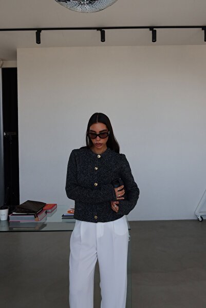 Özge Özgenç Double Pocket Boucle Buttoned Cardigan