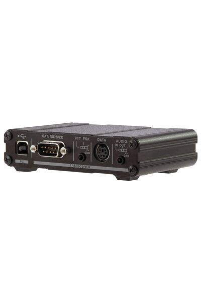 YAESU SCU-17 CAT / sound card interface with sound card input