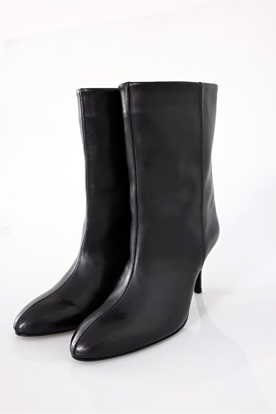 5in1Canpolat Black Heeled Classic Boots 25163