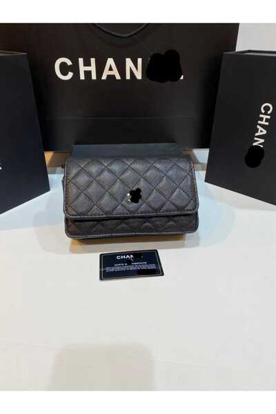 CHA Shoulder bag, an exact copy of the famous brand. It comes with a box, a bag, and a warranty card with the same brand name.