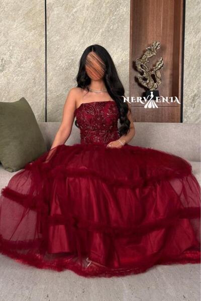 narvenia Layered tulle dress with a chest print