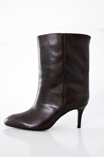 5in1Canpolat Brown Heeled Classic Boots 25163