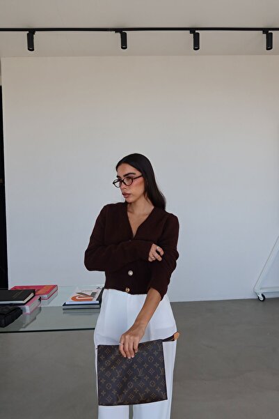 Özge Özgenç V-Neck Button Detailed Knitted Cardigan