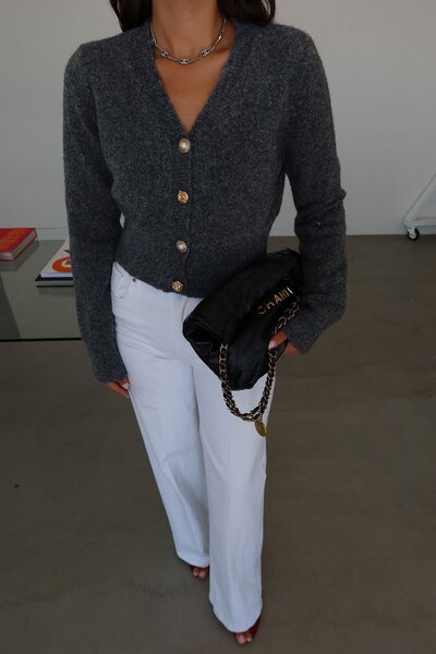 Özge Özgenç V-Neck Button Detailed Knitted Cardigan